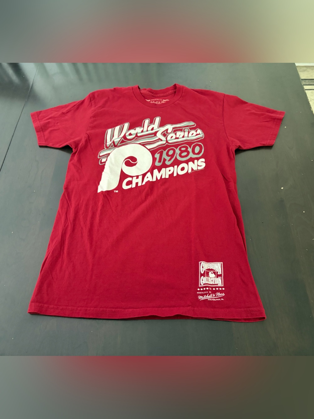 Mitchell & Ness Philadelphia Phillies World Series 1980 Champions Tee Size M
